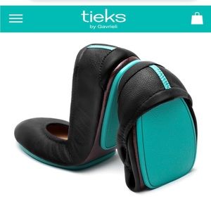 Matte Black Tieks